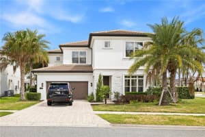 10829 Royal Cypress Way, ORLANDO