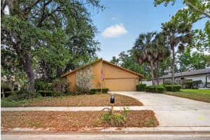 1073 Nodding Pines Way, CASSELBERRY