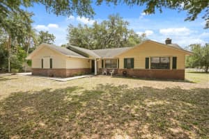 6476 Eve St, ST CLOUD
