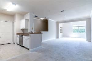 417 Southern Pecan Cir #205, WINTER GARDEN