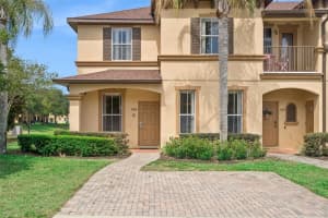 2205 Calabria Ave, DAVENPORT