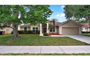 3241 Sawgrass Creek Cir, ST CLOUD 3241 Sawgrass Creek Cir, ST CLOUD