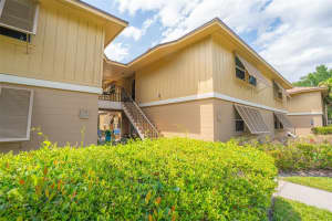 130 Jasmine Woods Ct #2c, DELTONA