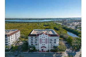 801 Del Rio Way #502, MERRITT ISLAND