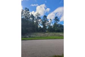 Scenic Rd, NORTH PORT