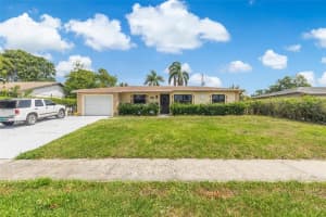 539 Sabal Palm Dr, LAKE PARK
