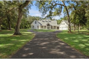 21033 Violet Rd, BROOKSVILLE
