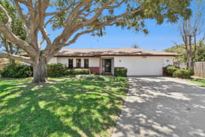 409 Saint Johns Dr, SATELLITE BEACH 409 Saint Johns Dr, SATELLITE BEACH