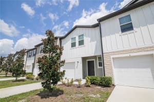 529 Madison Dr, DAVENPORT