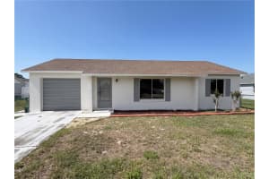 2904 Beal St, DELTONA