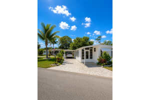 102 Lantern Pl, NORTH FORT MYERS