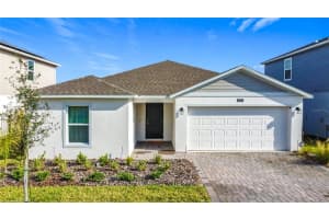 5023 Barnet Dr, DAVENPORT