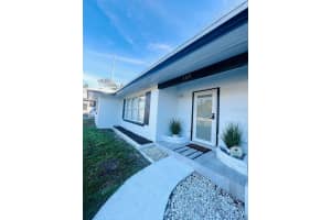 1169 Drew St, CLEARWATER