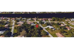 657 Cape Ter Nw, PORT CHARLOTTE