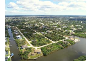 13316 Bouvardia Ln, PORT CHARLOTTE