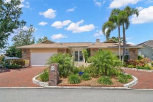 852 3rd Ave S, TIERRA VERDE