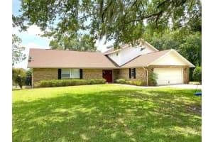 171 W Country Club Dr, WILLISTON 171 W Country Club Dr, WILLISTON