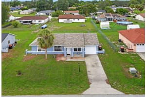 316 Oak Track Dr, OCALA