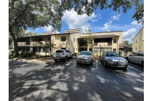 3401 E Fort King St #206, OCALA
