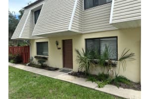 2145 Ne 45th Ave, OCALA