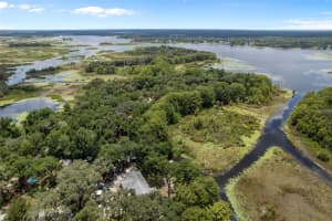 5822 N Tsala Apopka Dr, HERNANDO