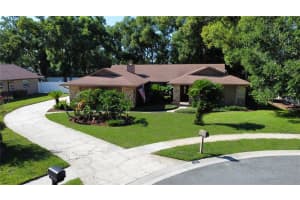 290 Queensberry Ct, LONGWOOD