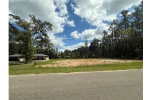 1011 Ne 4th St, WILLISTON