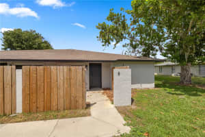 5425 Se 30th Pl #b, OCALA