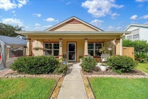 1120 Ne 22nd Ct, GAINESVILLE