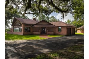 15964 W Highway 318, WILLISTON