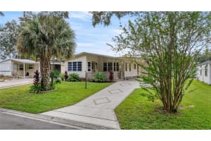 712 Devon Dr, LADY LAKE