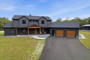 330 Highway 40 E, INGLIS