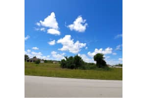 834 Jaguar Blvd, LEHIGH ACRES