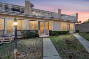 11001 Se Sunset Harbor Rd #d18, SUMMERFIELD