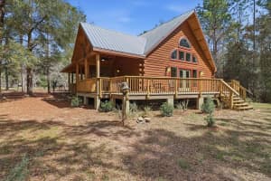 8863 S Evans Ave, INVERNESS