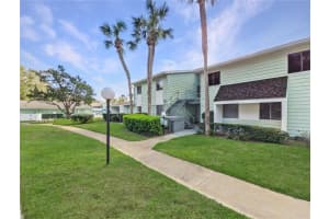 527 Midway Dr #b, OCALA