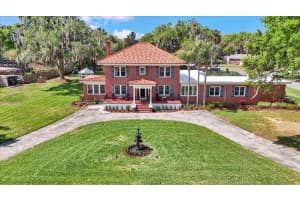 405 Lakeshore Dr, LEESBURG