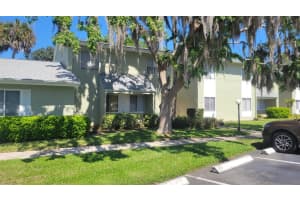 566 Fairways Cir #b, OCALA