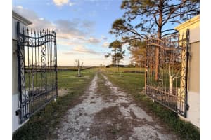 12451 Ne 20th St, WILLISTON