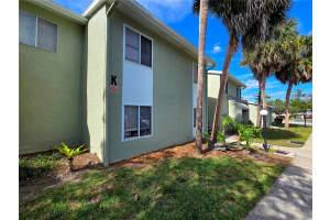 561 Fairways Cir #a, OCALA