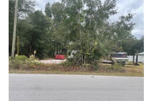 Locust Dr, OCALA