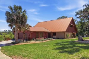 1471 N Lagoon Pt, INVERNESS