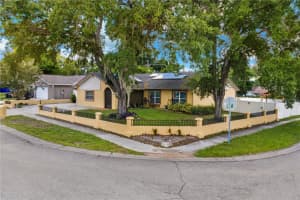 613 Forest Hills Dr, BRANDON 613 Forest Hills Dr, BRANDON