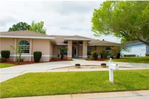 2112 Edgewater Cir, WINTER HAVEN