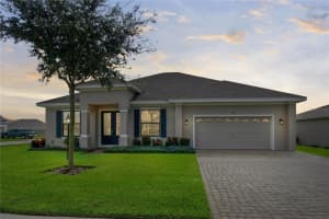 329 Lake Mariana Way, AUBURNDALE
