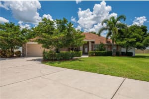 1558 Doves View Cir, AUBURNDALE