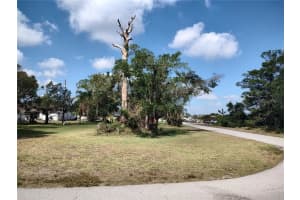348 Serenade Dr, LAKE PLACID