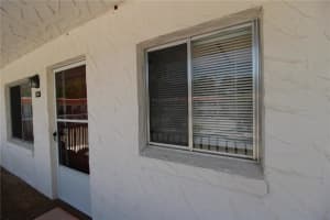 400 El Camino Dr #220, WINTER HAVEN