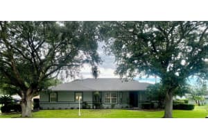 106 Bergen Cir, AUBURNDALE
