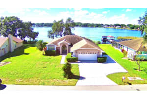 590 Somerset Dr, AUBURNDALE 590 Somerset Dr, AUBURNDALE